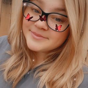 Meet your Posher, Ana